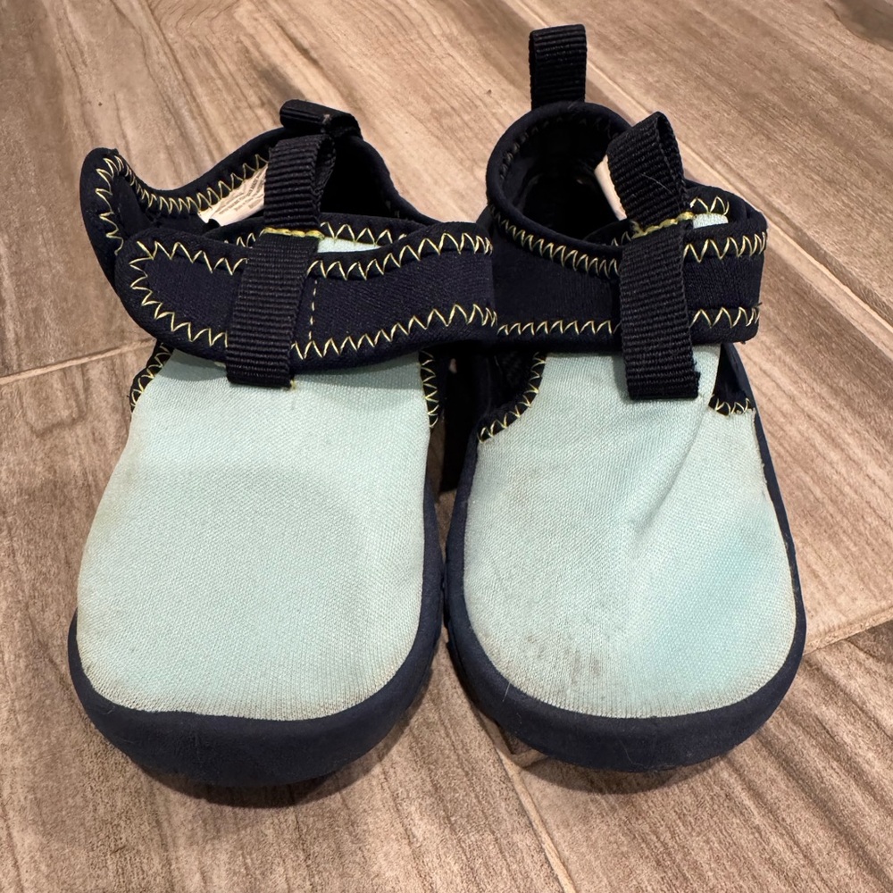 Gymboree blue toddler water shoes.